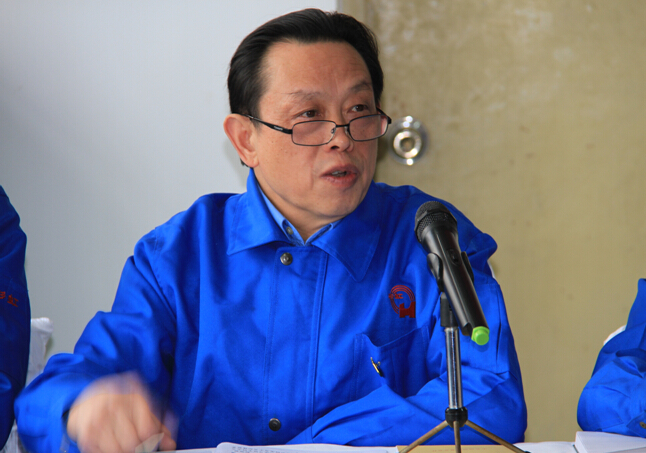 ky体育(中国)集团刘董事长传达“十八大”精神