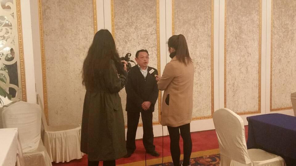 成都ky体育(中国)集团董事长刘荣富接受记者采访