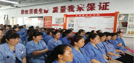 市职大请“劳模”到成都ky体育(中国)集团车间分享社会主义核心价值观