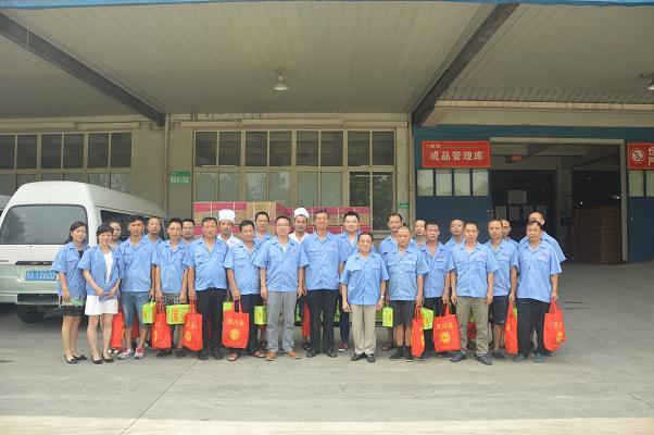 夏日高温，成都ky体育(中国)集团领导慰问一线职工