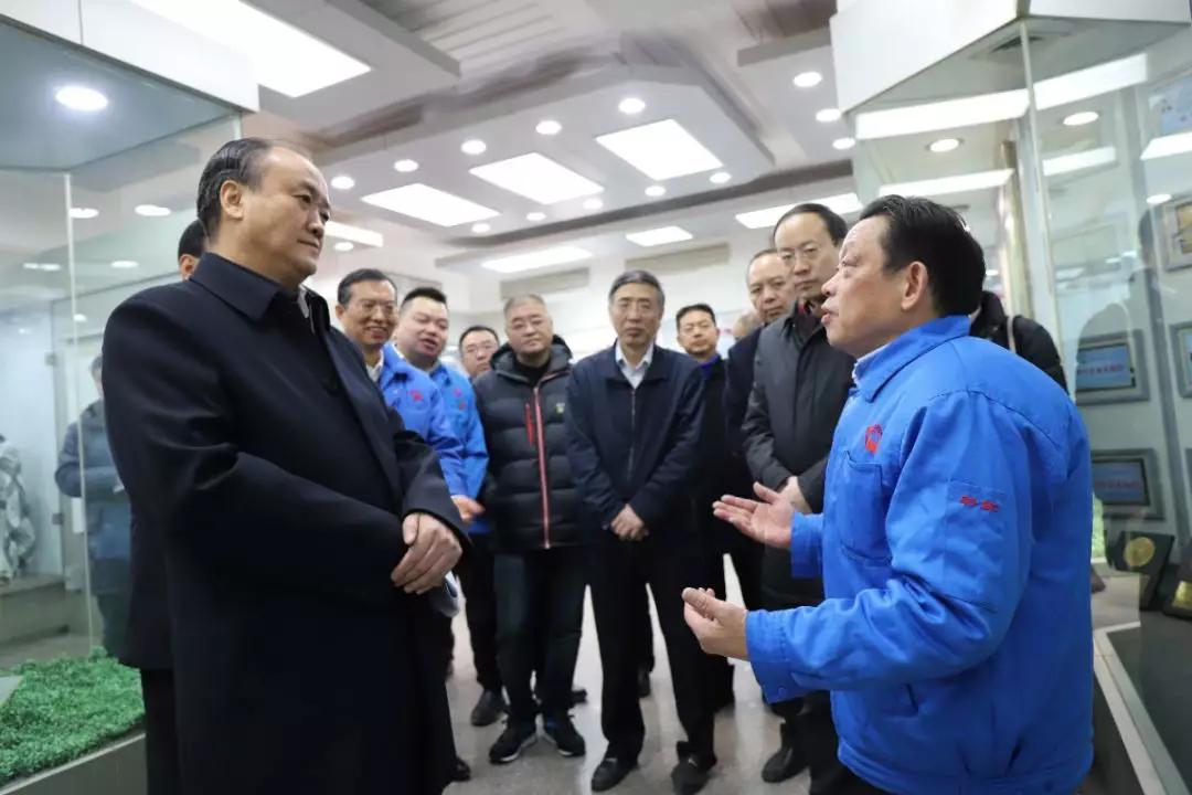 成都市政协主席李仲彬莅临成都ky体育(中国)集团调研民营经济健康发展大会贯彻落实情况