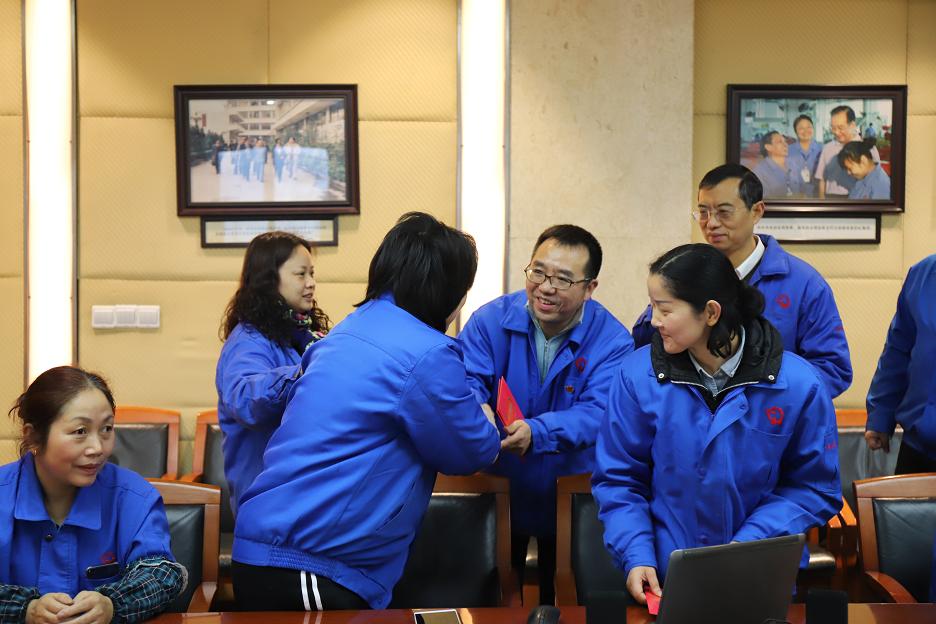 成都ky体育(中国)集团2019年新春残疾人慰问活动