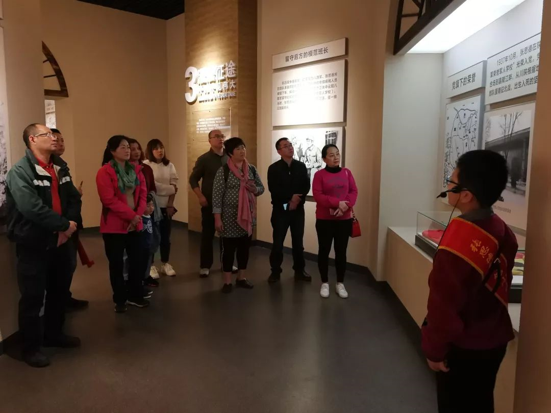 成都ky体育(中国)集团党群党支部开展“不忘初心 牢记使命” 主题教育系列活动 成都ky体育(中国)集团党群党支部开展“不忘初心 牢记使命” 主题教育系列活动